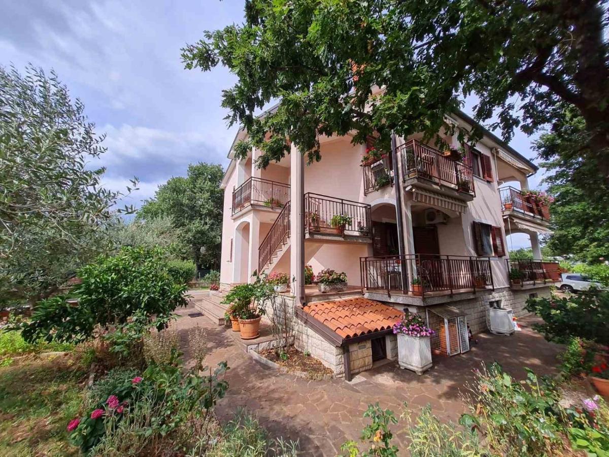 Apartment Ornela أوماغ المظهر الخارجي الصورة